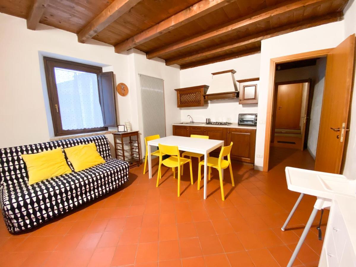 Casa Vacanze Di Arlecchino San Giovanni Bianco Eksteriør bilde
